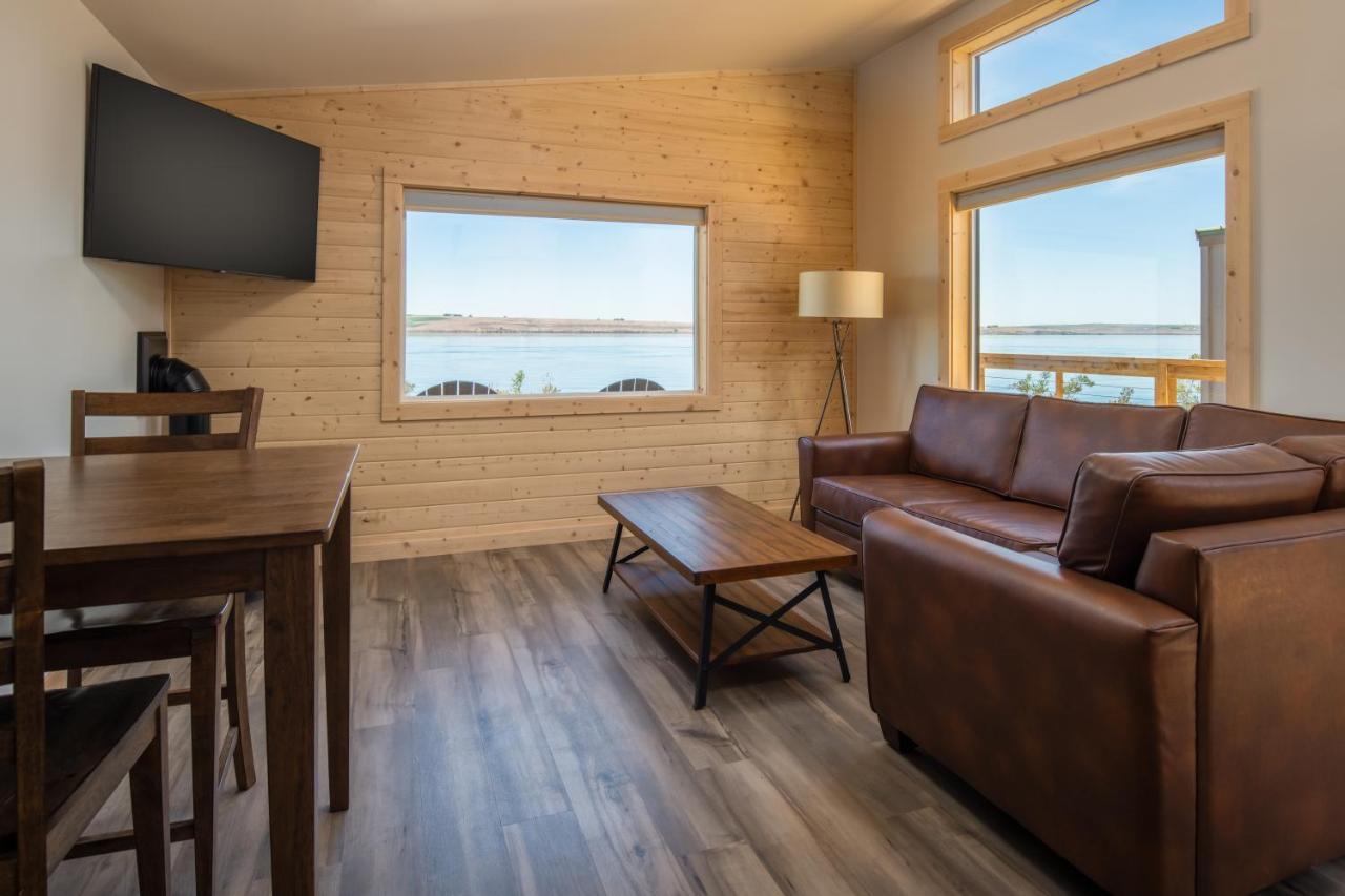 River Lodge And Cabins Boardman Экстерьер фото