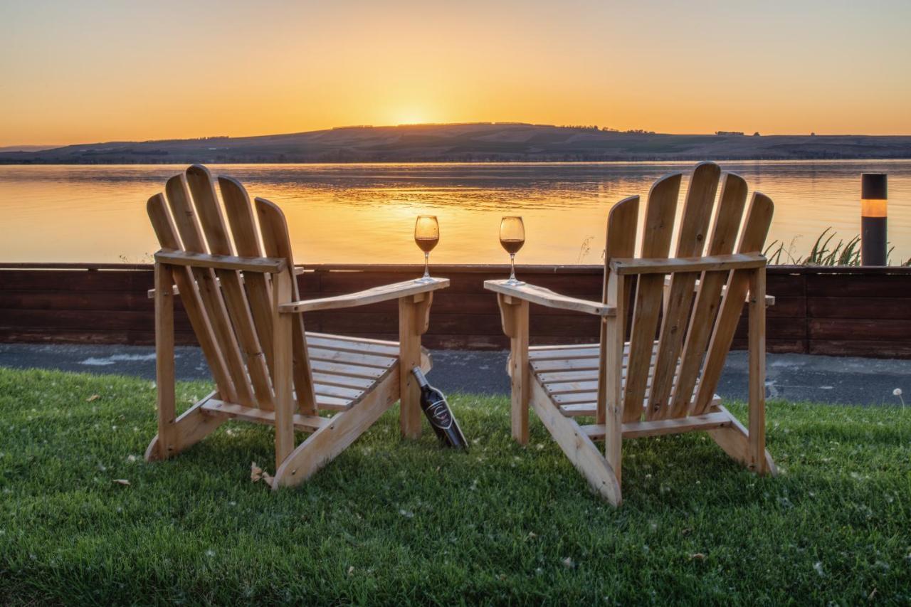 River Lodge And Cabins Boardman Экстерьер фото