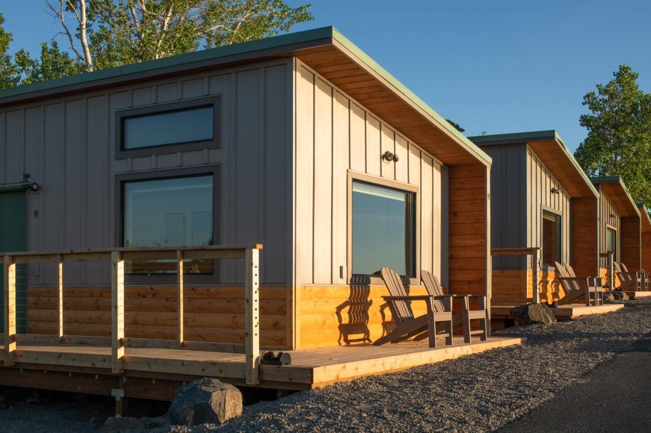 River Lodge And Cabins Boardman Экстерьер фото