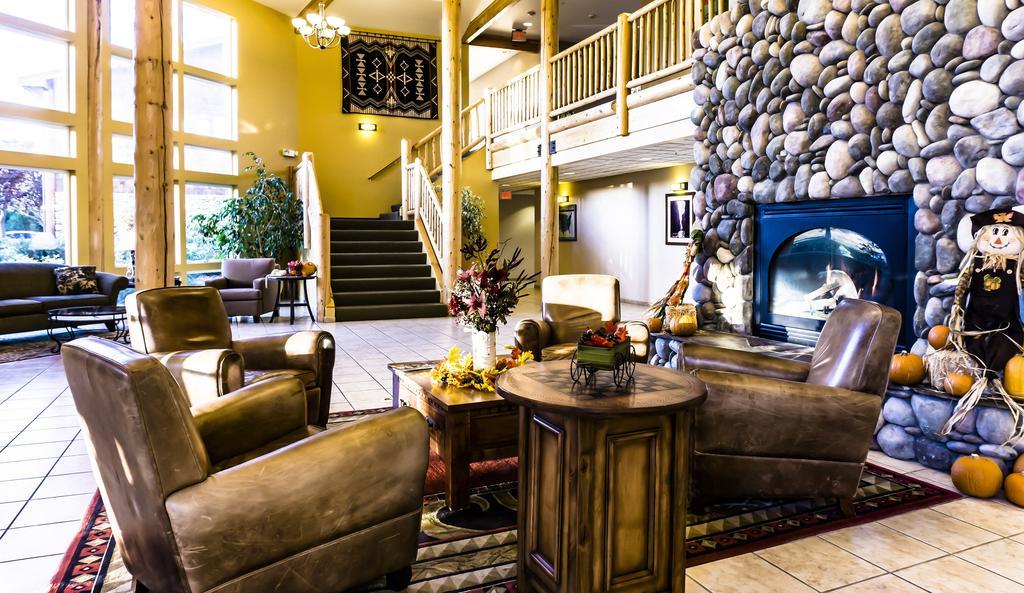 River Lodge And Cabins Boardman Экстерьер фото