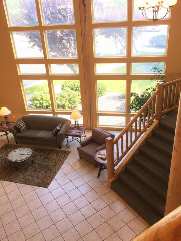 River Lodge And Cabins Boardman Экстерьер фото