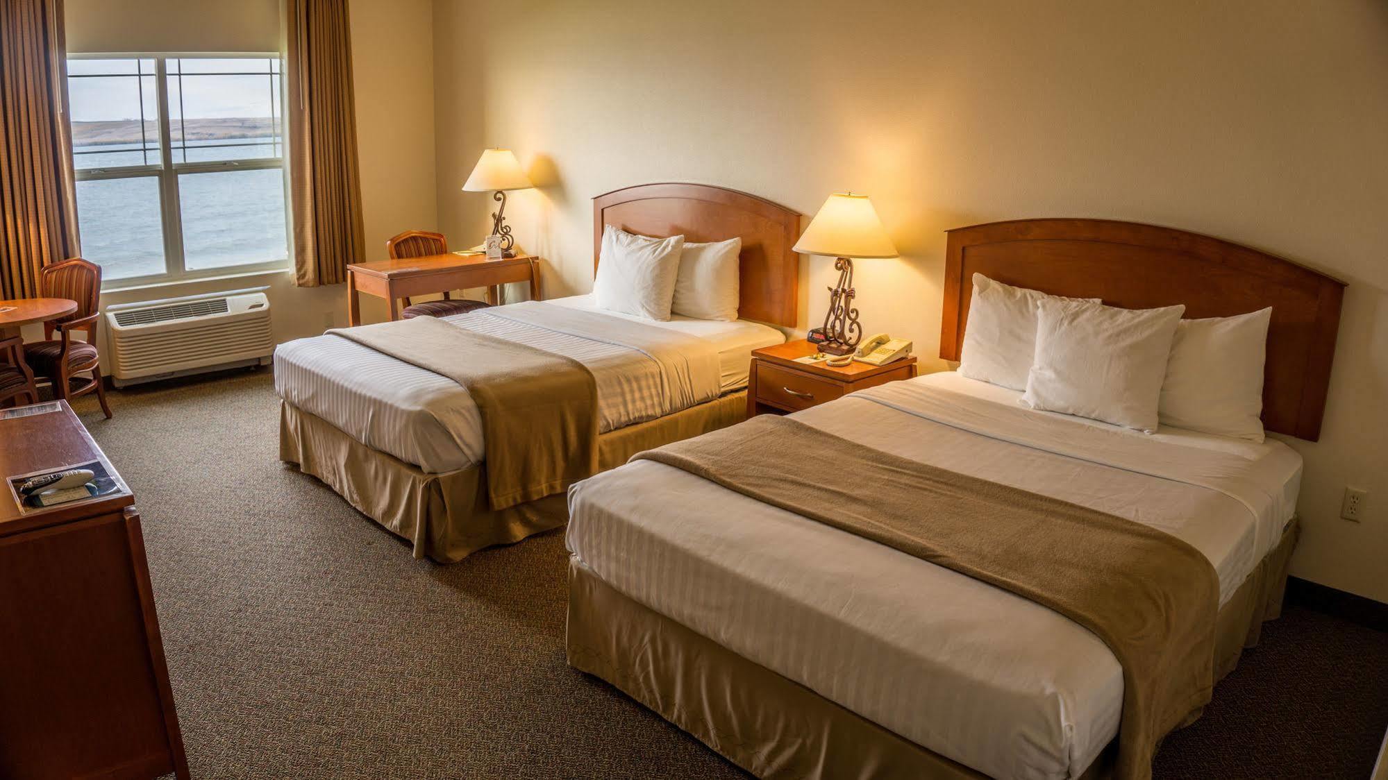 River Lodge And Cabins Boardman Экстерьер фото